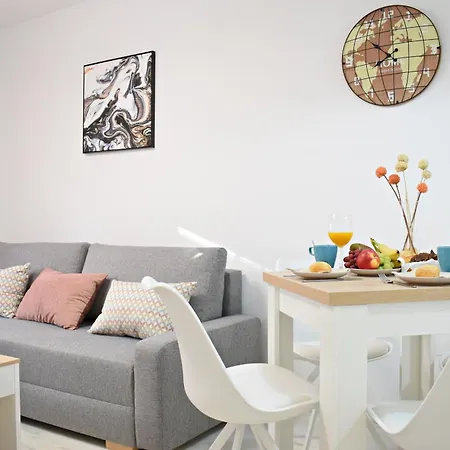 At La Isla Preciosos Apartamentos Cerca Del Centro De La Ciudad Y De La Playa Málaga Exterior foto