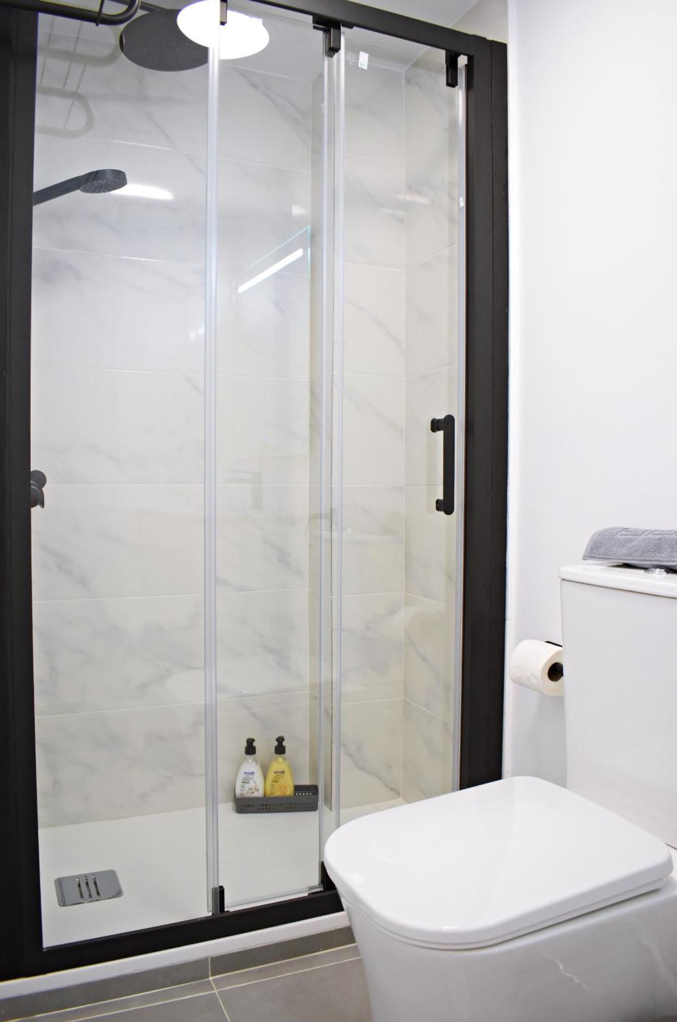 Apartament At La Isla Preciosos Cerca Del Centro De La Ciudad Y De La Playa Malaga